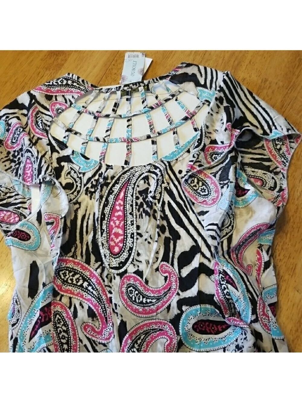 𝅺New Watercolor Paisley Tribal Ladies Blouse By OVBOILI  NWT Beaded Neckline - Picture 8 of 10